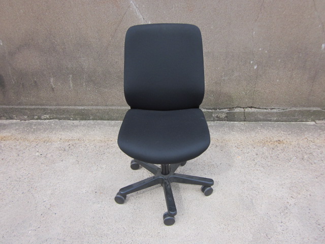 C011